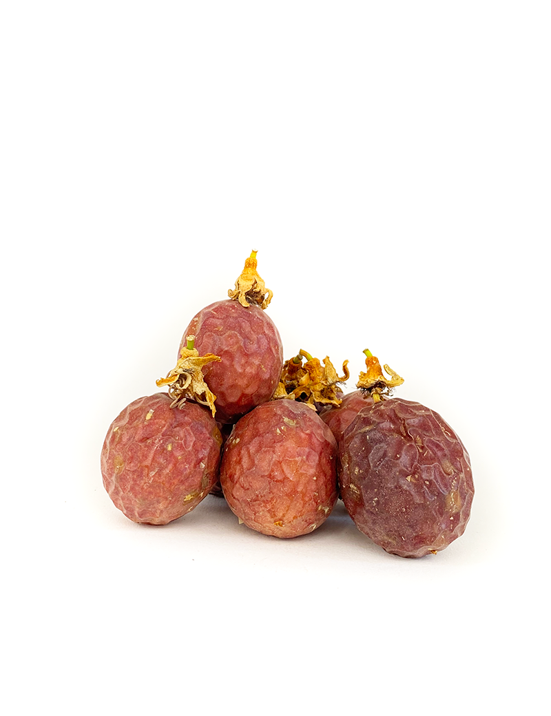 Fresh Syrian Passion Fruit | Tart & Aromatic | Sold by Kilo Fresh Syrian Passion Fruit | Tart & Aromatic | Sold by Kilo