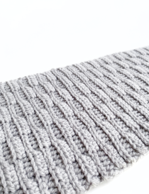 Classic Light Grey Crochet Scarf – Essential Winter Warmer